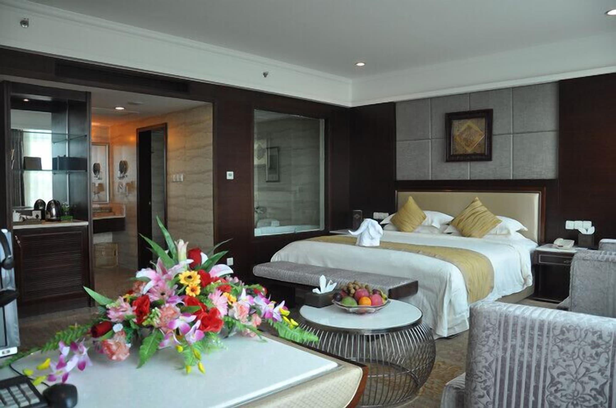 Conifer Garden Hotel Haikou  Exterior photo