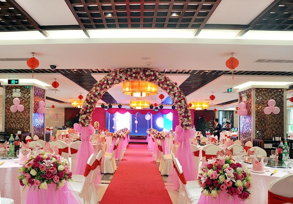 Conifer Garden Hotel Haikou  Exterior photo